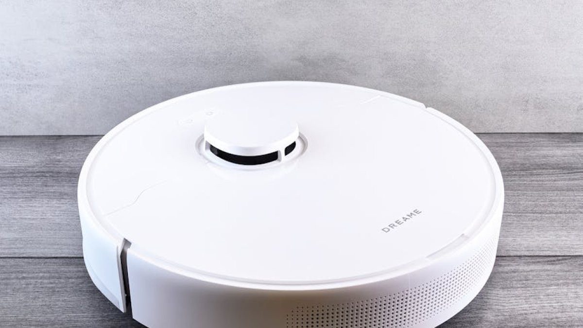 Platt wie eine Flunder: Der Saugroboter Mova V50 Ultra Complete ist besonders!